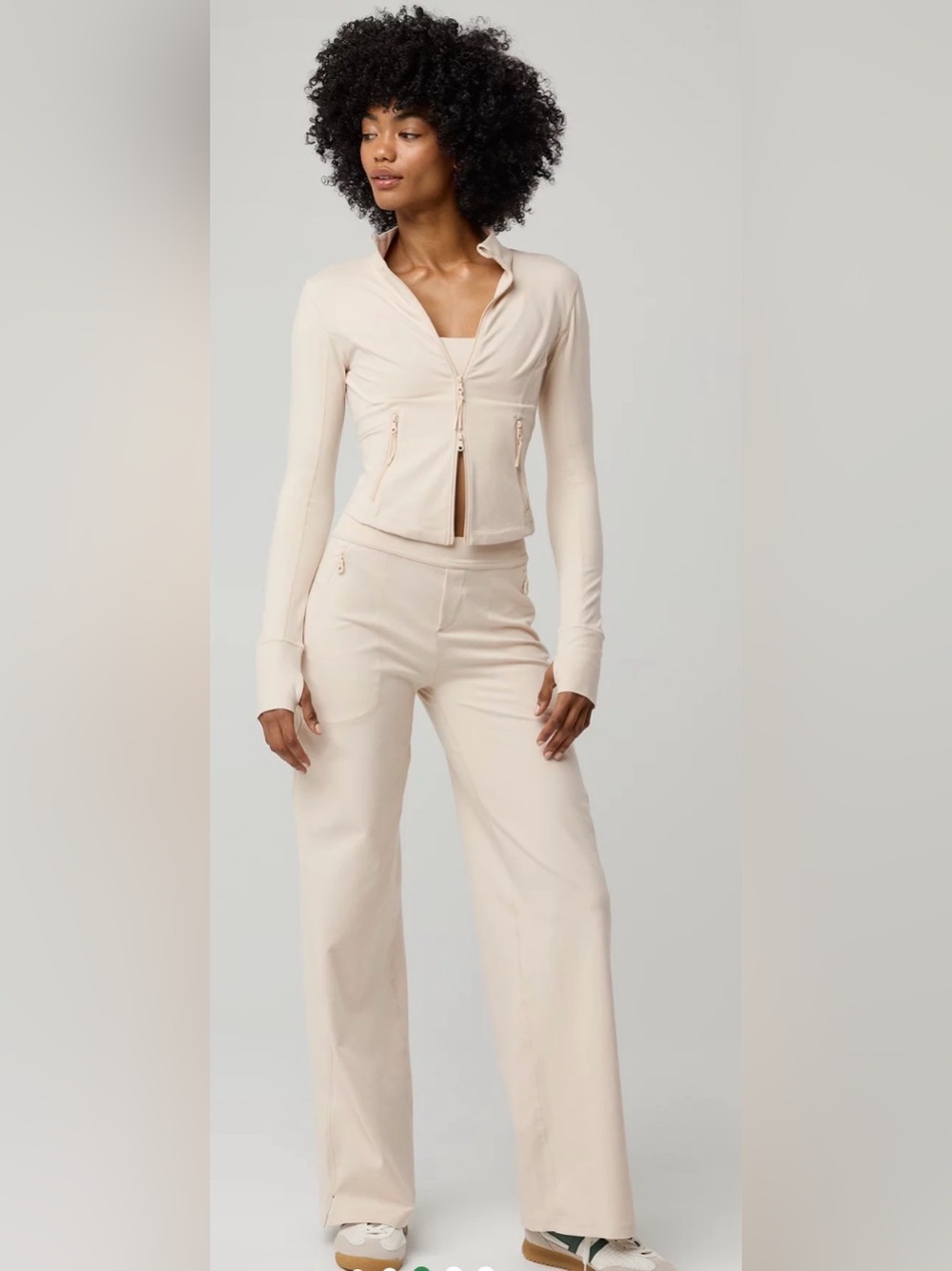 aerie Offline The Hugger Trouser Cream Wide-Leg Active Pants - Small Short